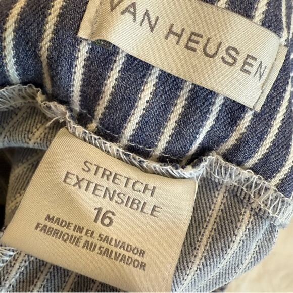 Van Heusen Blue and White Pull on Stretch Dress Pants with Pinstripe Pattern 16 - Picture 3 of 14